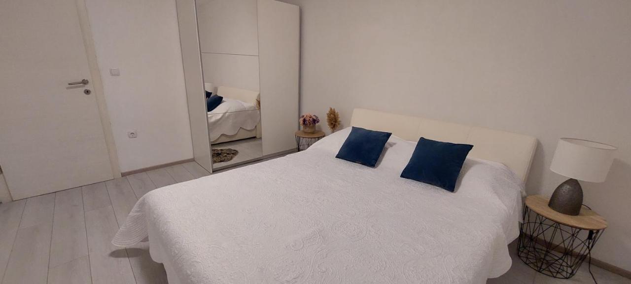 Apartmani Nikola 特罗吉尔 客房 照片