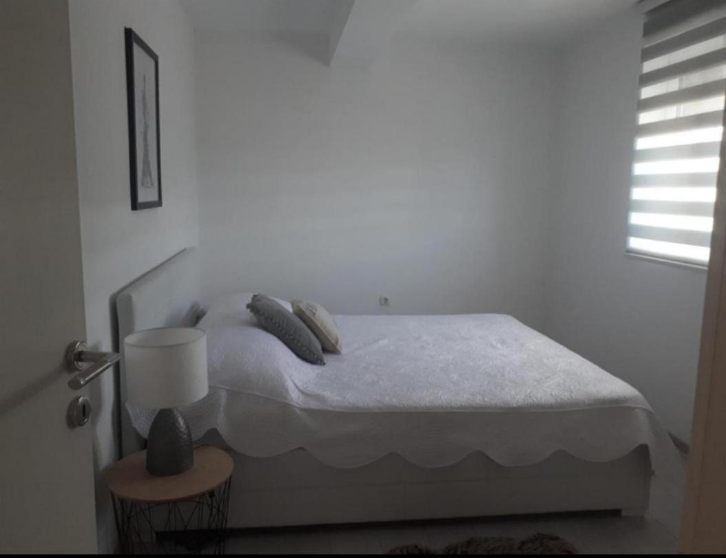 Apartmani Nikola 特罗吉尔 外观 照片
