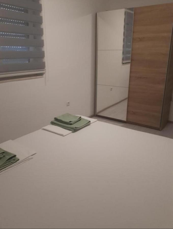 Apartmani Nikola 特罗吉尔 外观 照片